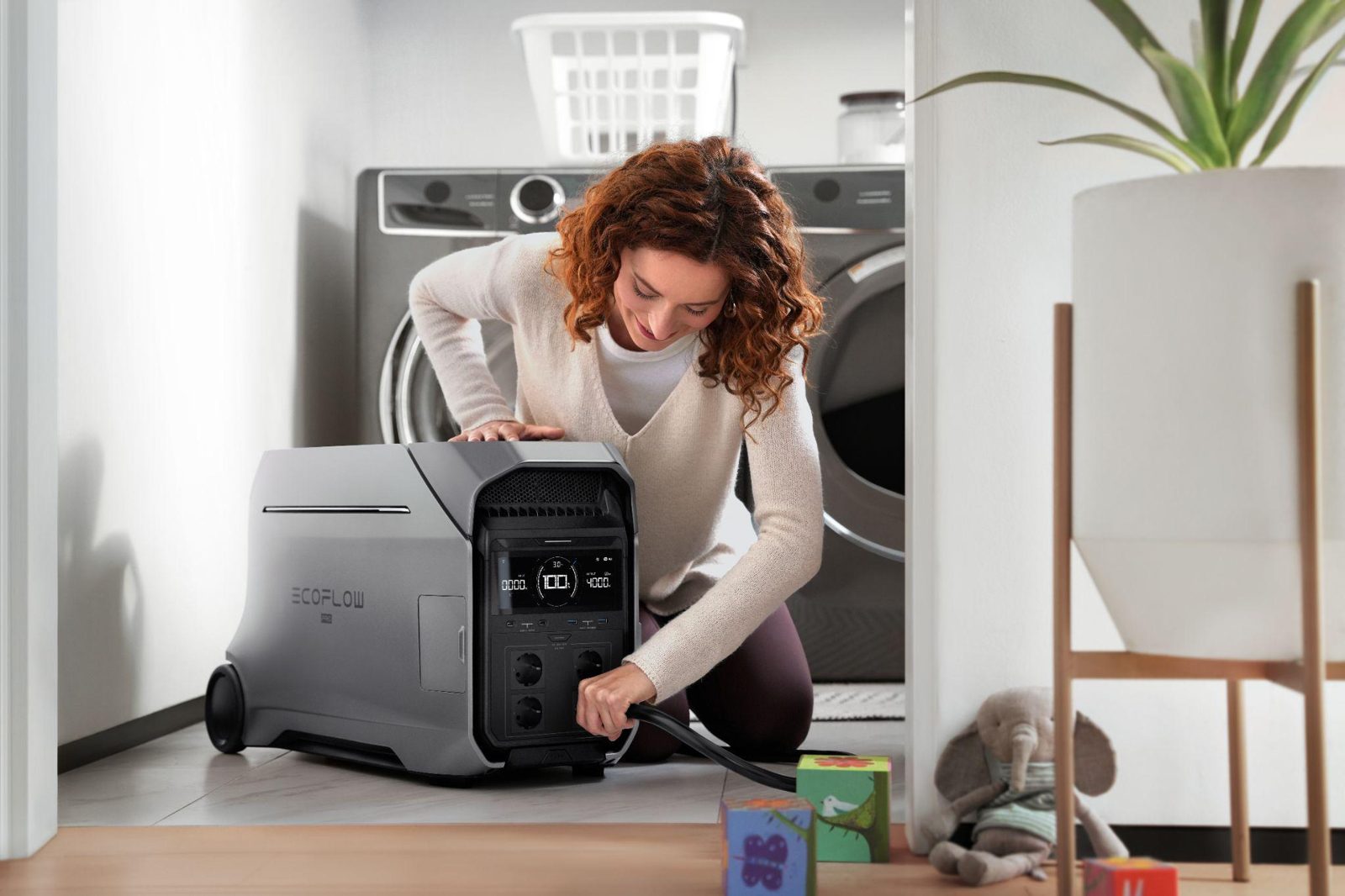 Зарядная станция EcoFlow DELTA Pro 3 мощностью 4000 Вт питает стиральную машину